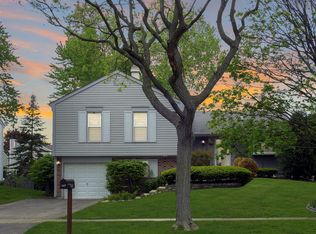 267 E Cleburne Ave, Bartlett, IL 60103