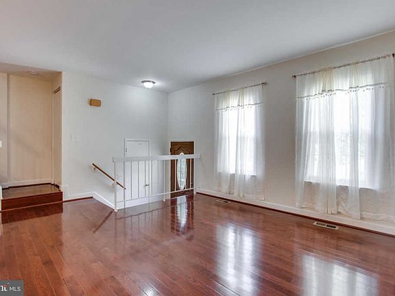 5th image of 41 Cherry Bend Ct