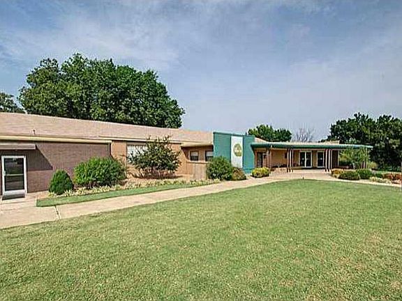 5th image of 1607 Swan Dr