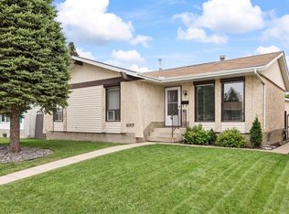 16303 111th St NW, Edmonton, AB T5X 2A9