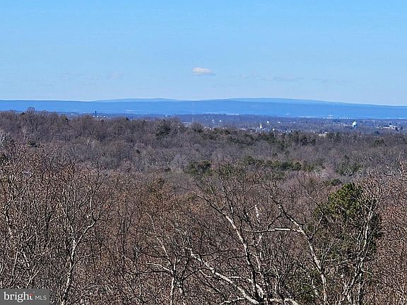 2nd image of 156 Ray Ridge Ln