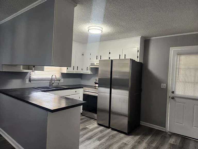 4624 Kings Gate Dr — Photo 16