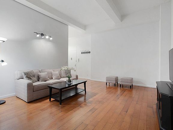 3rd image of 244 Madison Ave APT 7A