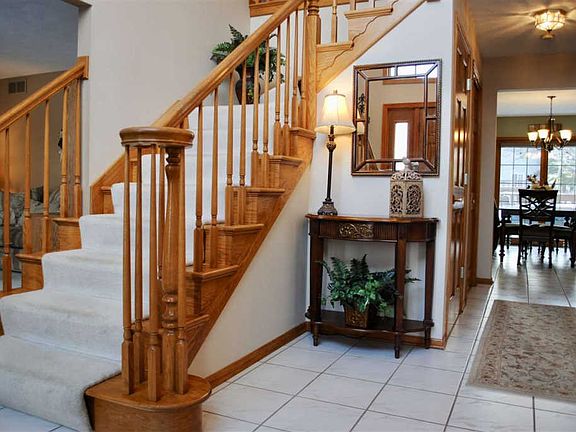 2nd image of 1396 Sunmeadow Ln