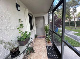 Saddle Club Garden, Weston, FL 33326