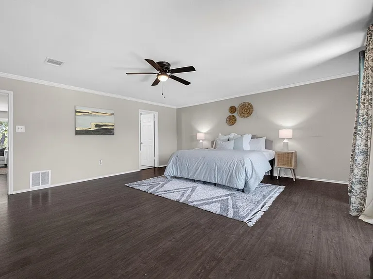 2712 Buckeye Trl — Photo 17
