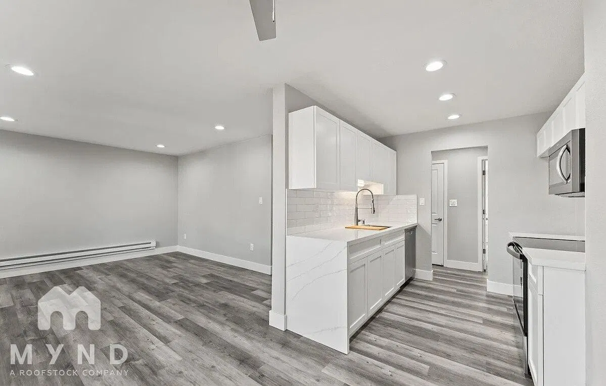 2 bed, 1.0 bath, 963 sqft, $1,510 — Photo 4
