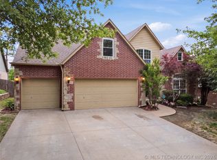 6511 E 83rd Pl, Tulsa, OK 74133