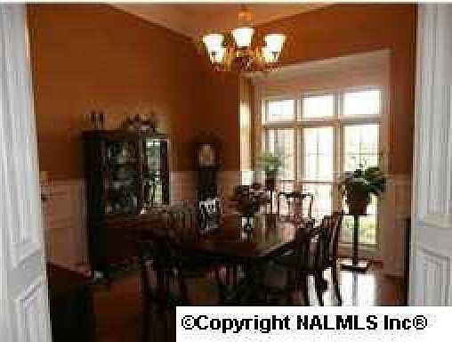 4th image of 1001 Covemont Dr