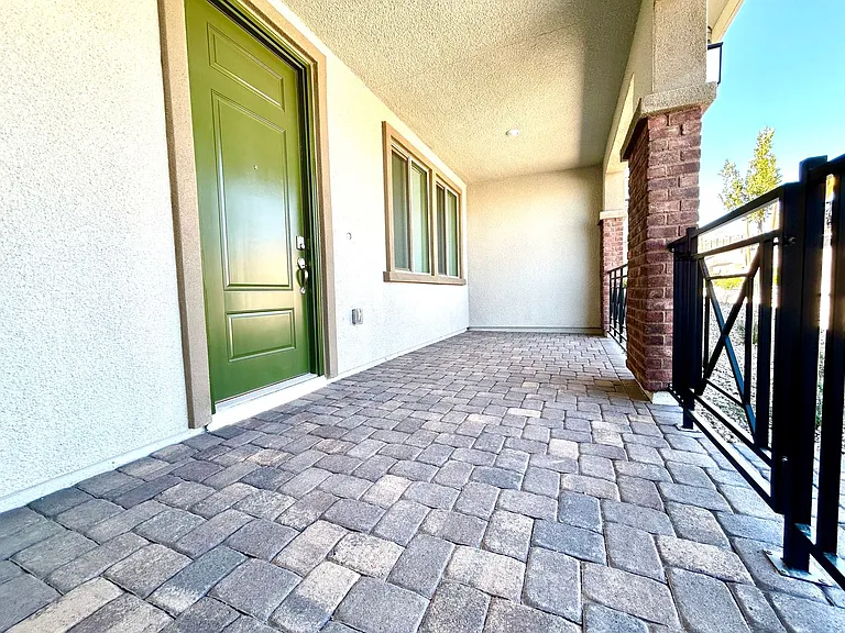 12476 Kings Creek Pl — Photo 2