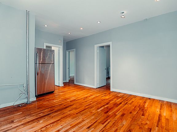 3rd image of 1039 Ocean Ave #3A
