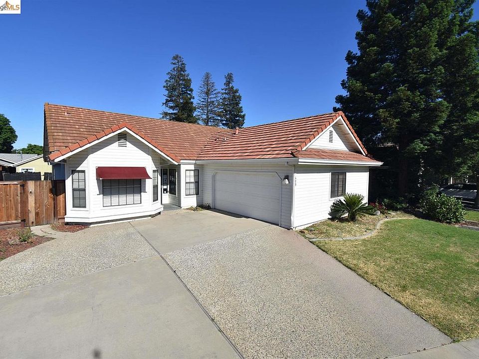 1st image of 409 Montrose Ct