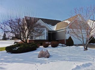 4962 Northfield Dr, Howell, MI