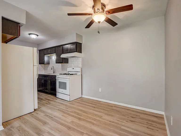 6306 W Lakefield Dr — Photo 7