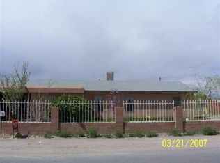 5607 Cletsoway Dr SW, Albuquerque, NM 87105