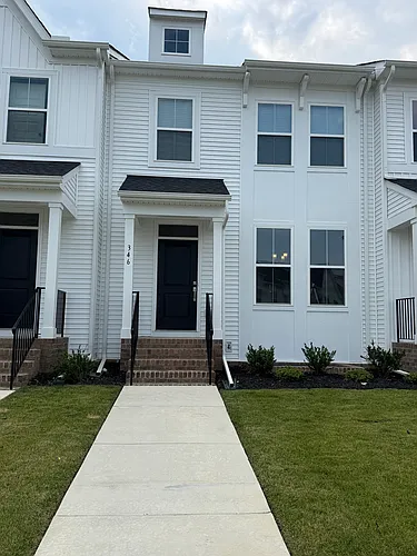 346 Mount McCauley Way Photo 1