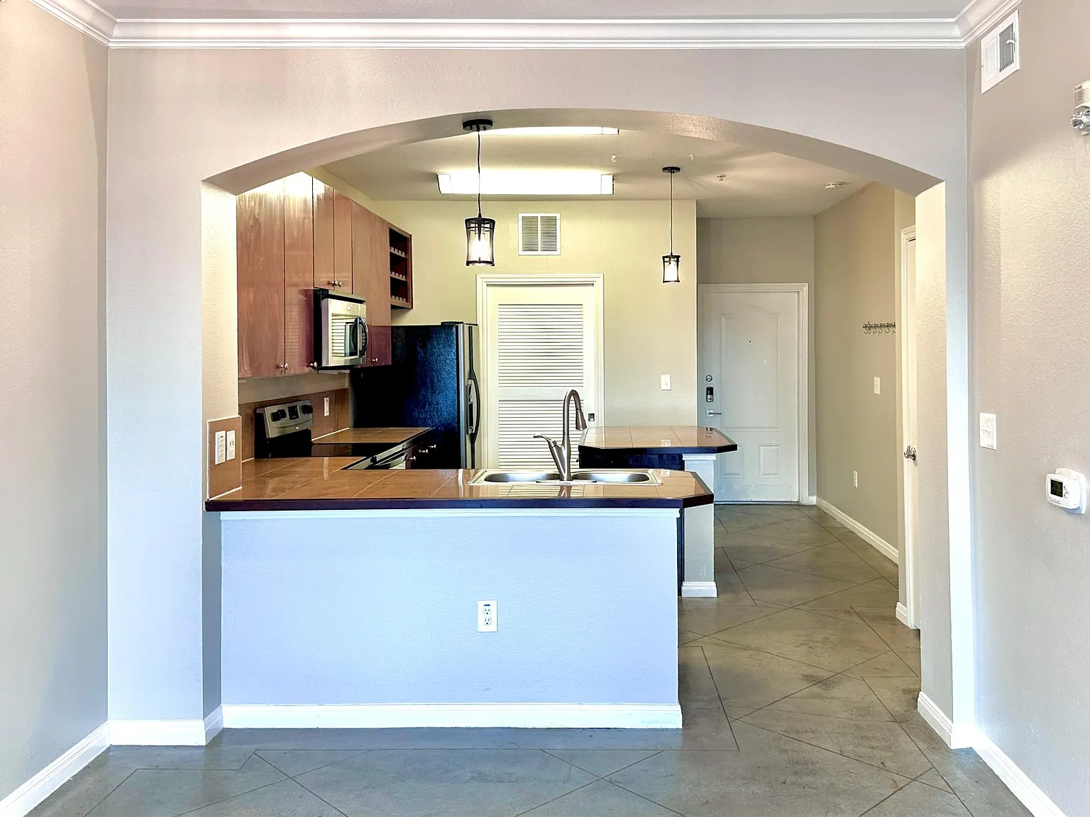 2505 San Gabriel St — Photo 2