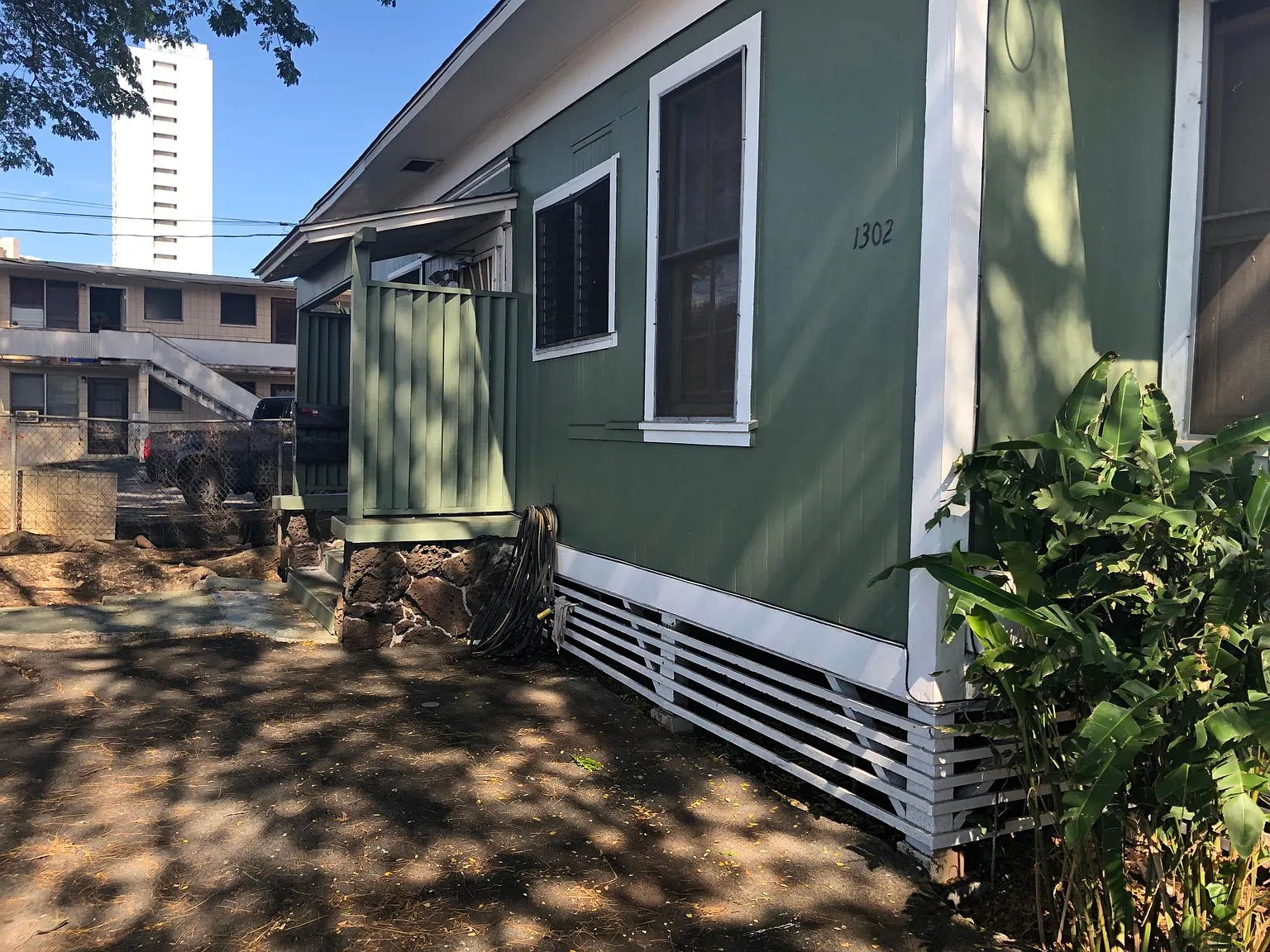 Studio, 80 sqft, $855 — Photo 2