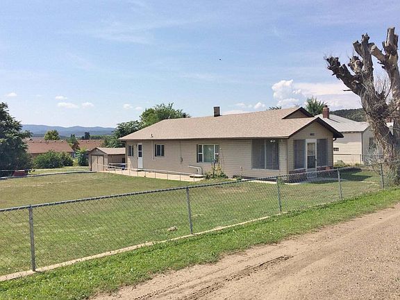 3rd image of 1002 Atchison Ave
