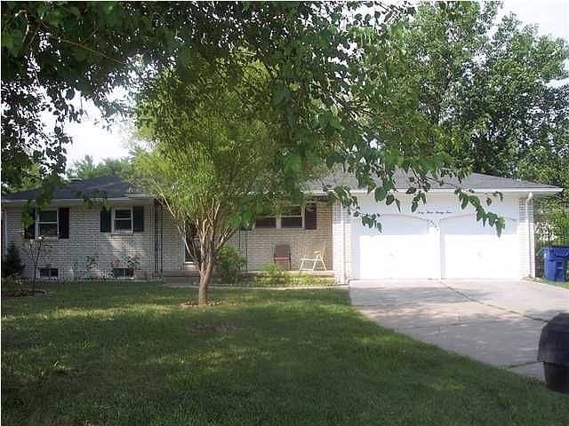 Nice curb appeal on corner lot