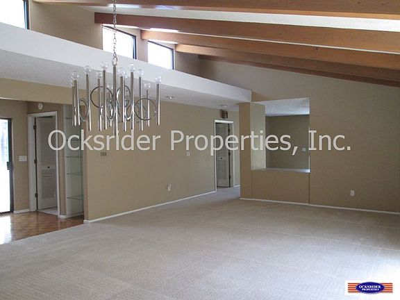 5th image of 7609 Vista Cedro Ct NE