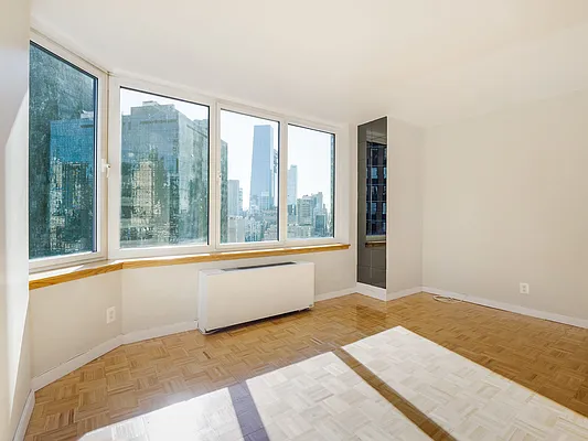 Sold by HomeLister Inc | media 3