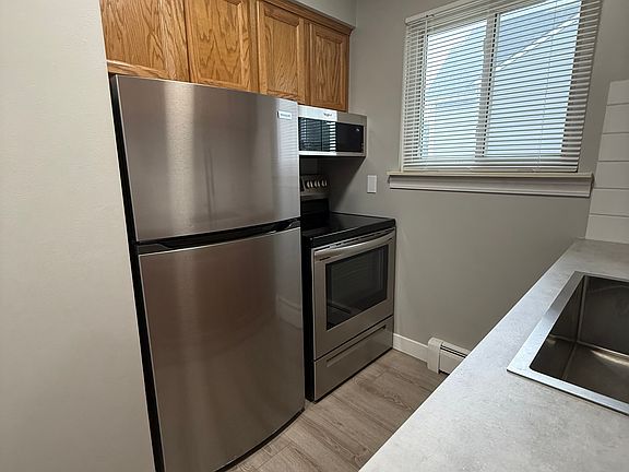 5th image of 241 E Liberty St