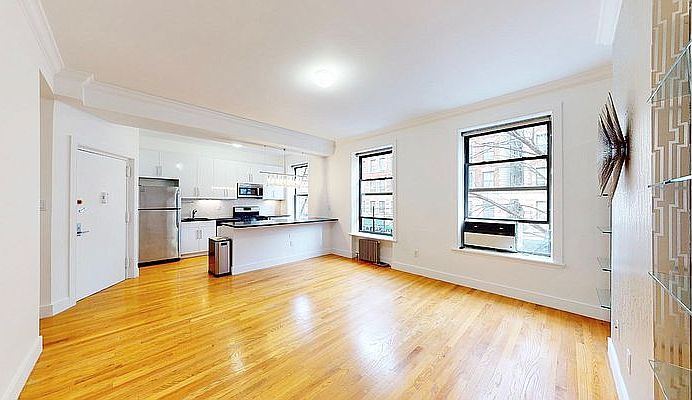 1st image of 417 Manhattan Ave #4D