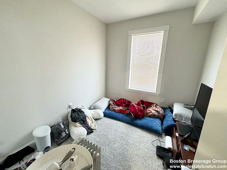20 Howell St #3 — Photo 3