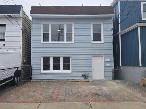 82 Grant St, Fairview, NJ 07022