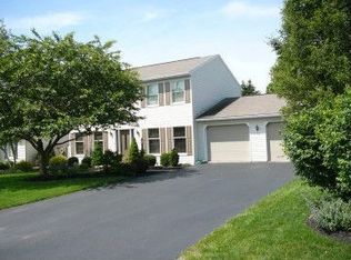 3567 Turnberry Dr, Chambersburg, PA 17202