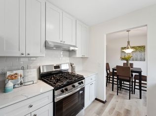 2705 Shenandoah Ln N, Plymouth, MN 55447