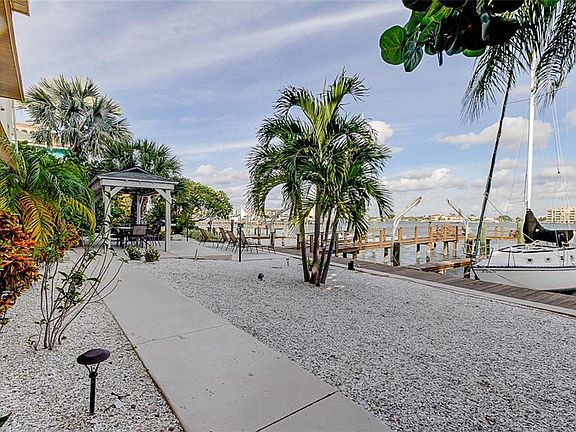 3rd image of 479 E Shore Dr APT 3