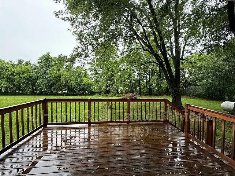 605 W Bluegrass Rd — Photo 8