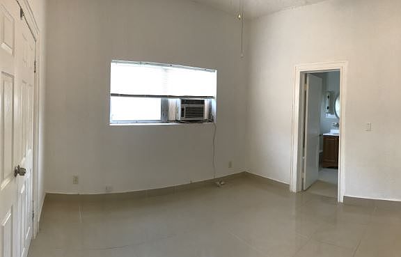 5th image of 319 Kenilworth Blvd