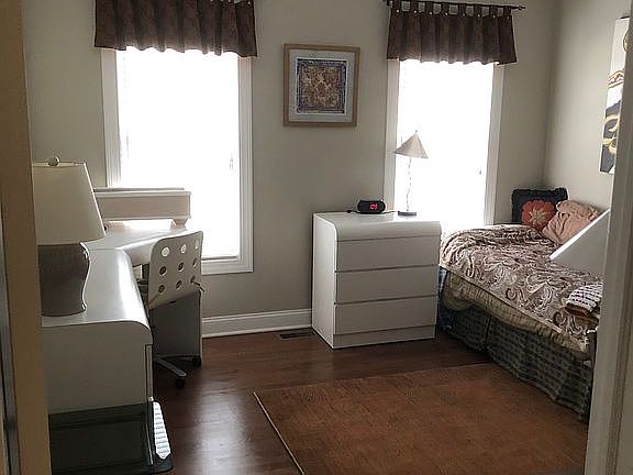 4th image of 15 E Ryan Mansion Dr