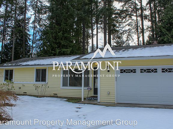 2nd image of 2780 Lodgepole Dr SE