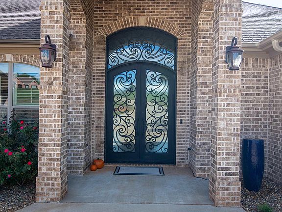 3rd image of 157 Springlake Dr