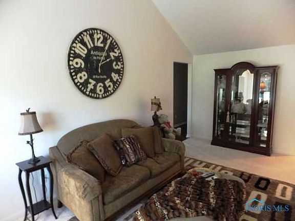 5th image of 4607 Blackstone East Dr