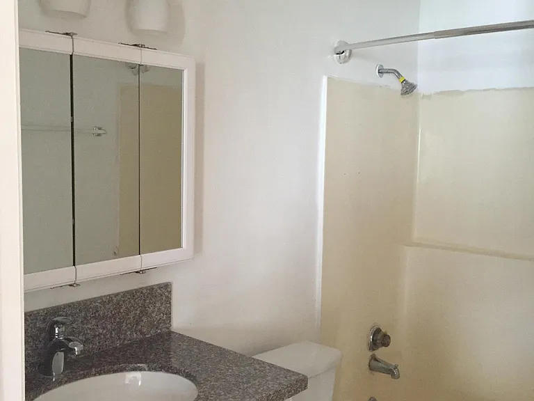 5346 Loma Linda Ave #301 — Photo 10