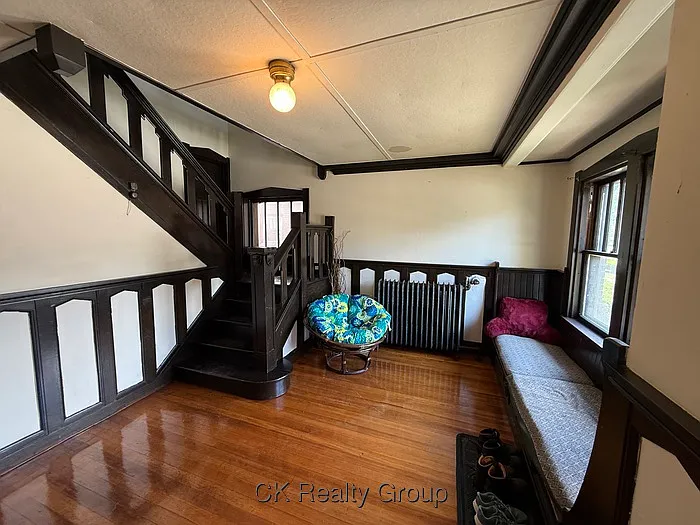 98 Mount Auburn St — Photo 2
