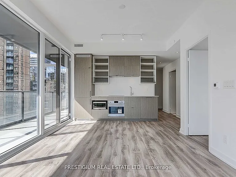 20 Edward St #804 — Photo 10