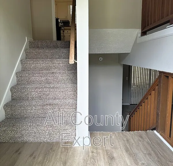 5798 Hilton Ridge Rd — Photo 2