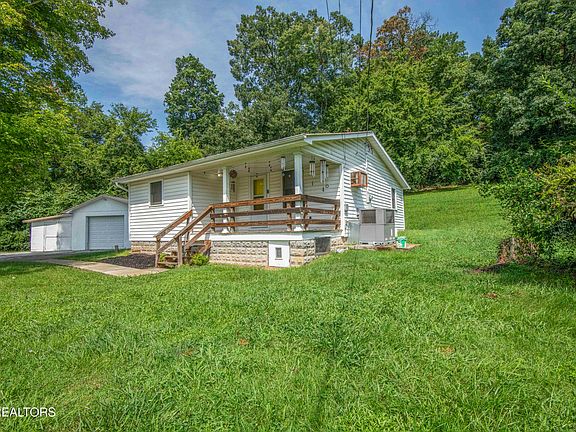 2nd image of 8713 Old Maynardville Pike