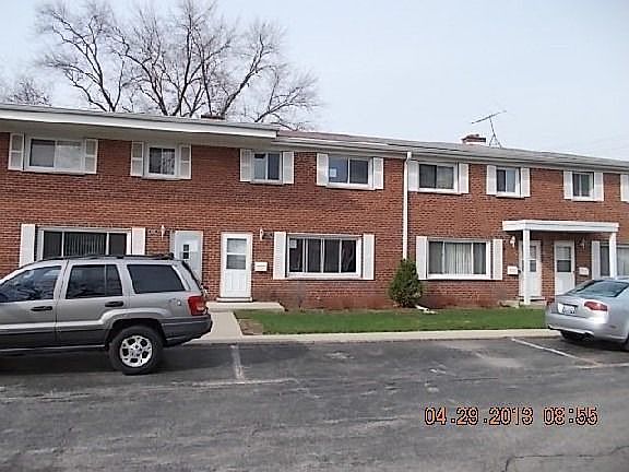 1st image of 936 N Boxwood Dr #A