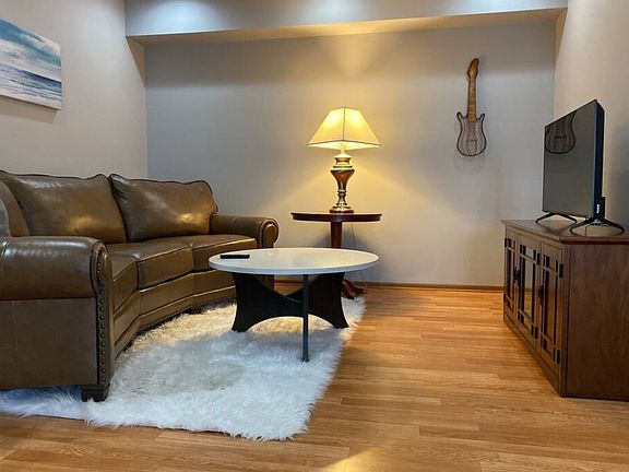 2nd image of 152 Hartford Ct #152