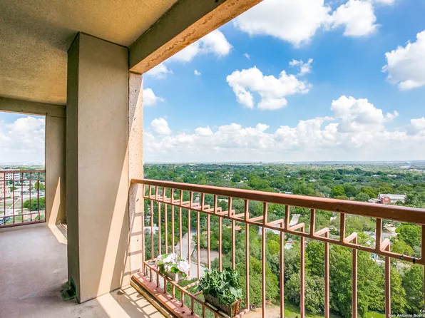 1 TOWERS PARK LN #1605, San Antonio, TX 78209