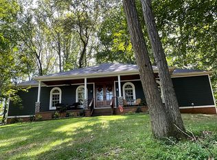 220 Mooreborough Ln, Bowling Green, KY 42103