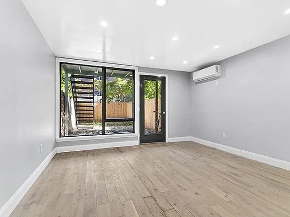 34 Woodbine St, Brooklyn, NY 11221