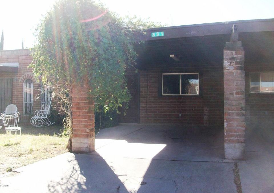1st image of 831 W Calle Chico